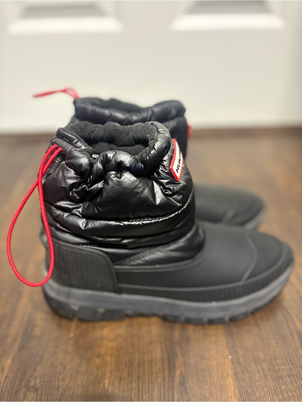 Hunter women’s snow/rain boots size 8